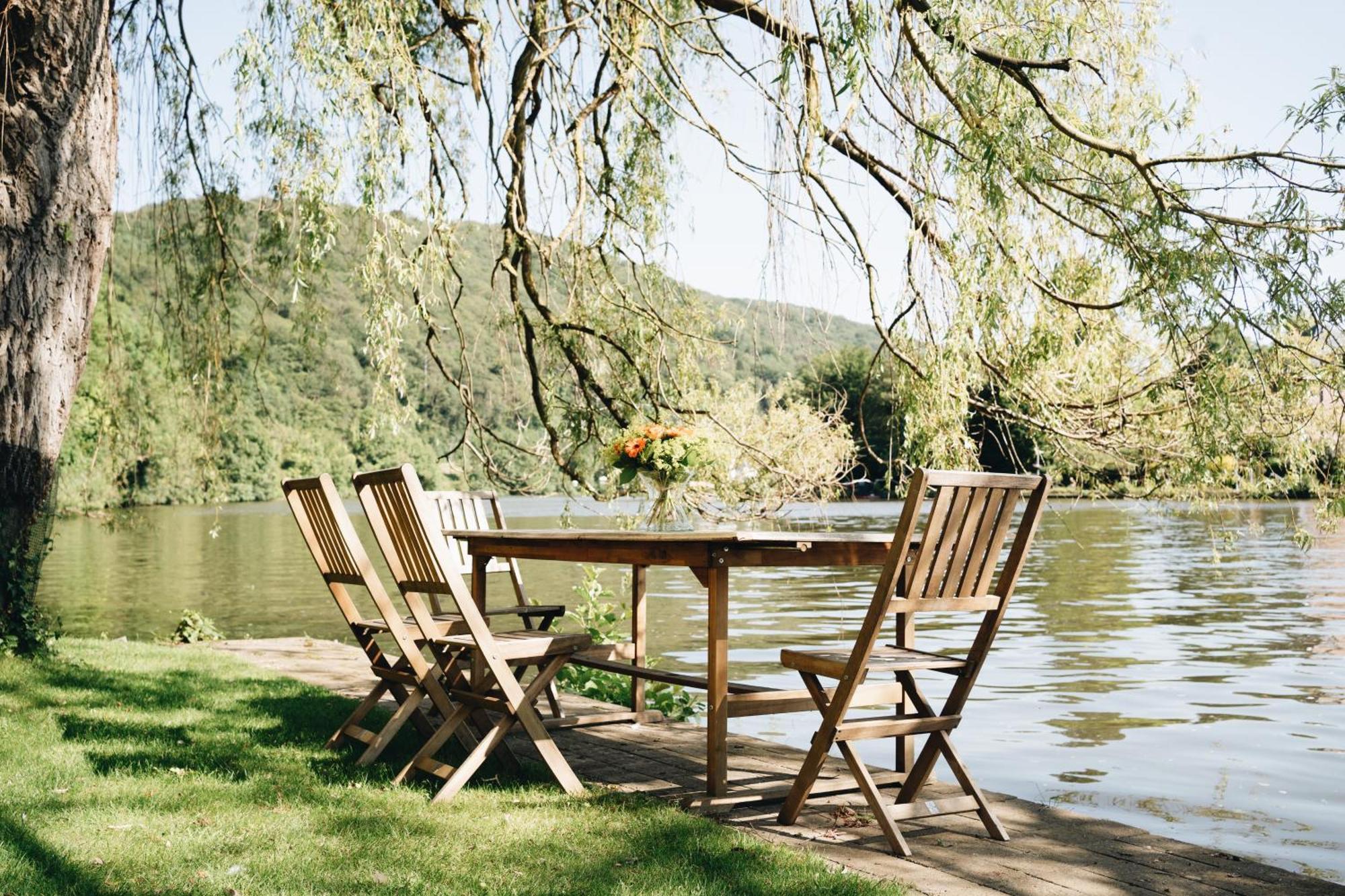 Pieds Dans L'eau Private Wellness Bordure De Meuse Casa de Férias Lustin